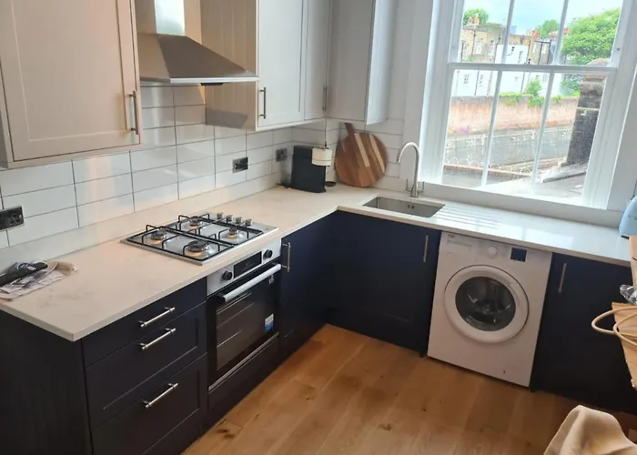 Mia Residence, Waterloo 4Bed Room Apa
